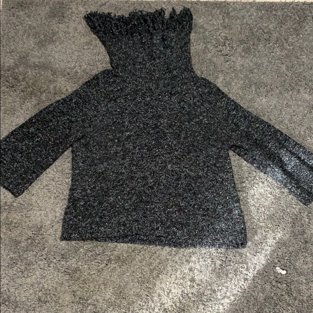 Red Rd. Turtleneck